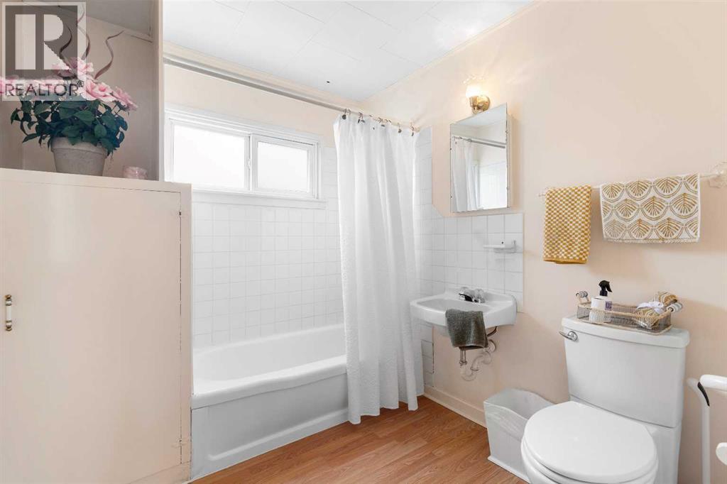 9801 97 Avenue Property Photo 33