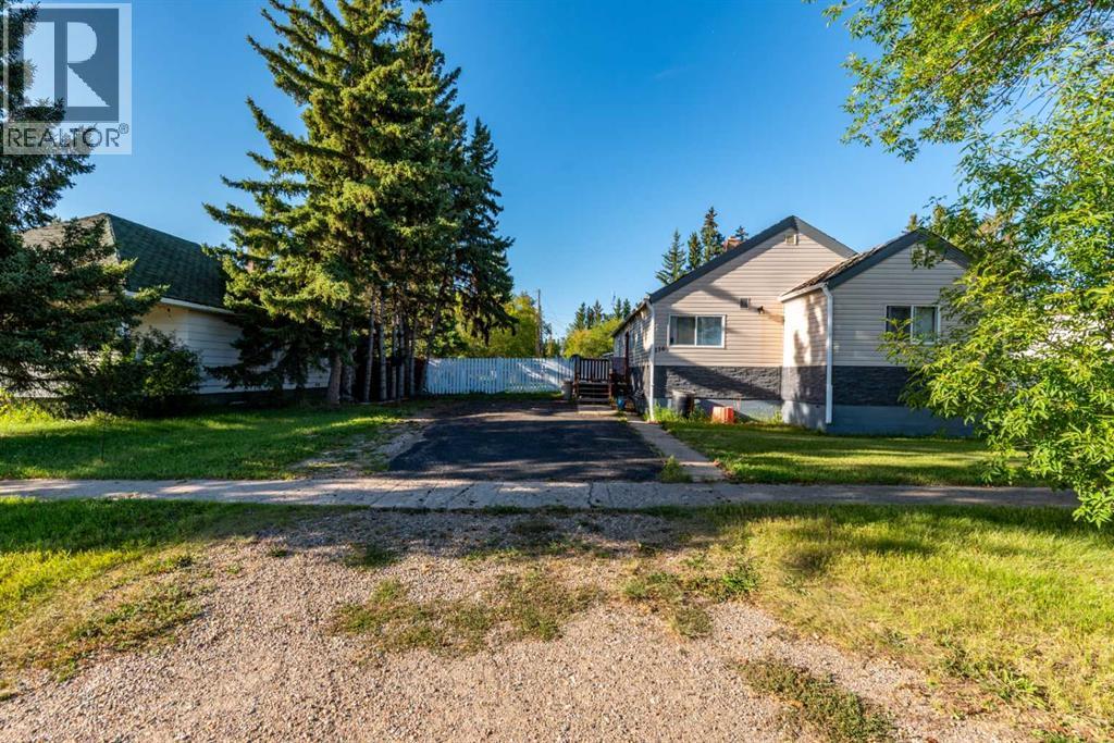 116 1 Avenue W Property Photo 19