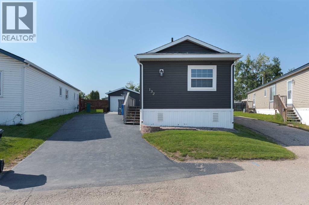 132 Grey Owl Place Property Photo 2