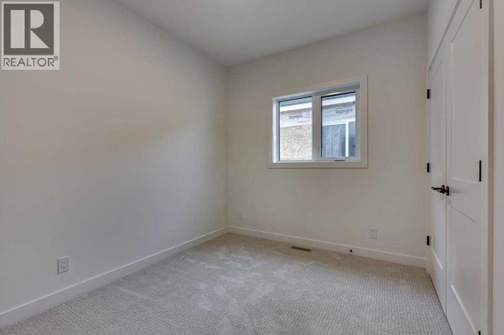 56 Emmett Crescent Property Photo 20