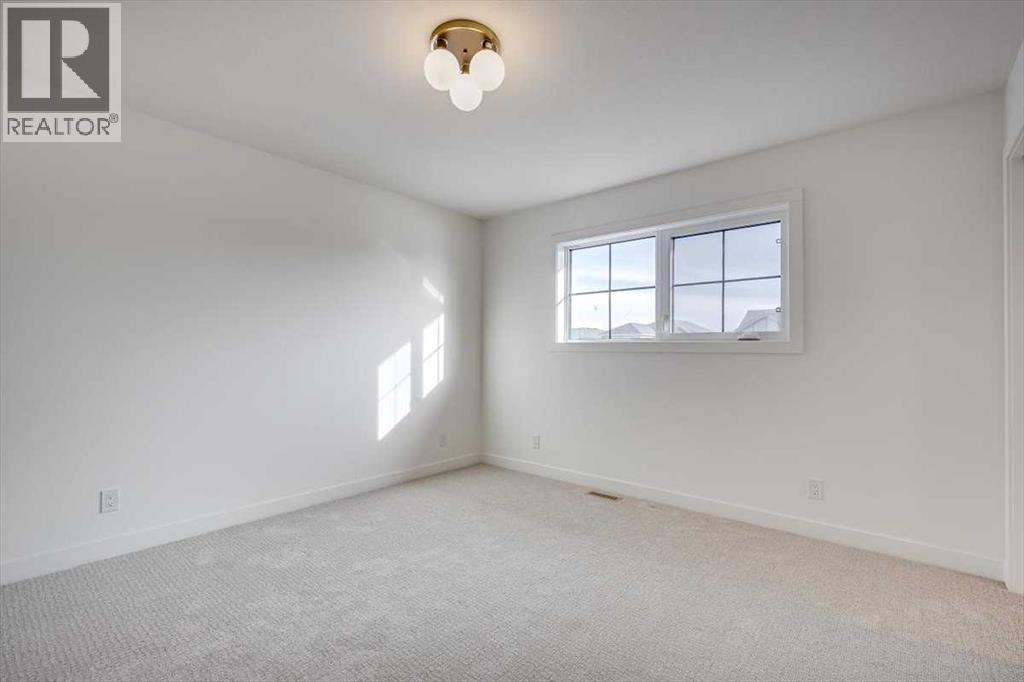 56 Emmett Crescent Property Photo 25