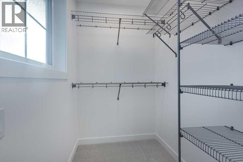 56 Emmett Crescent Property Photo 28