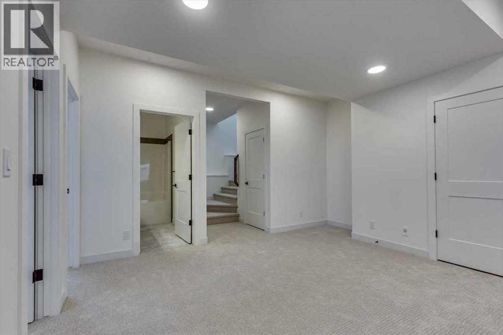 56 Emmett Crescent Property Photo 33