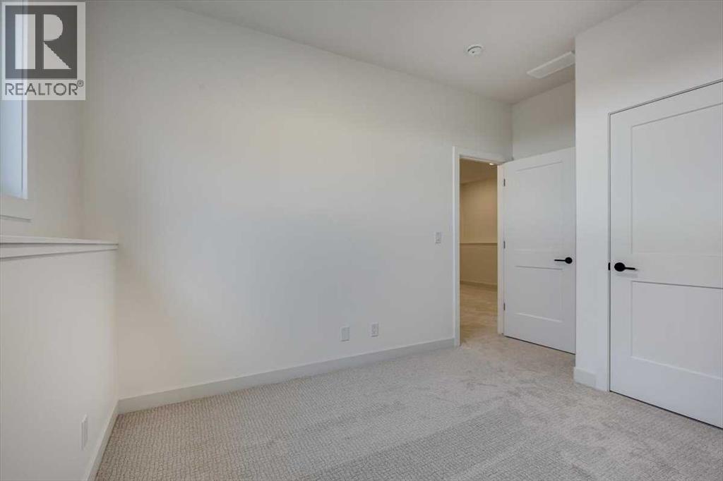 56 Emmett Crescent Property Photo 38