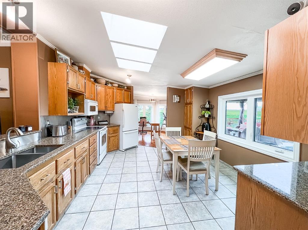 77132 Range Road 212 Property Photo 2