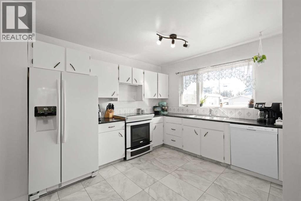 102 Marbrooke Circle Property Photo 6