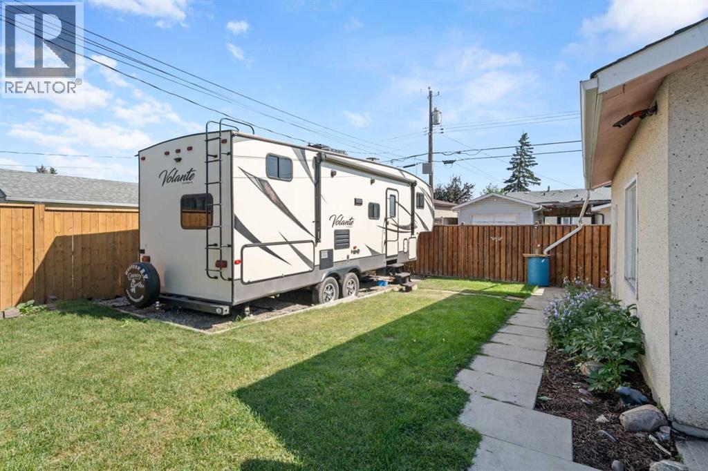 102 Marbrooke Circle Property Photo 31