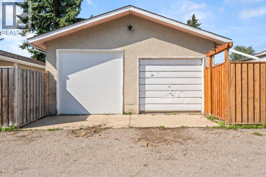 102 Marbrooke Circle Property Photo 36