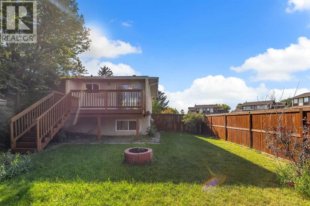 105 Fonda Court Property Photo 1