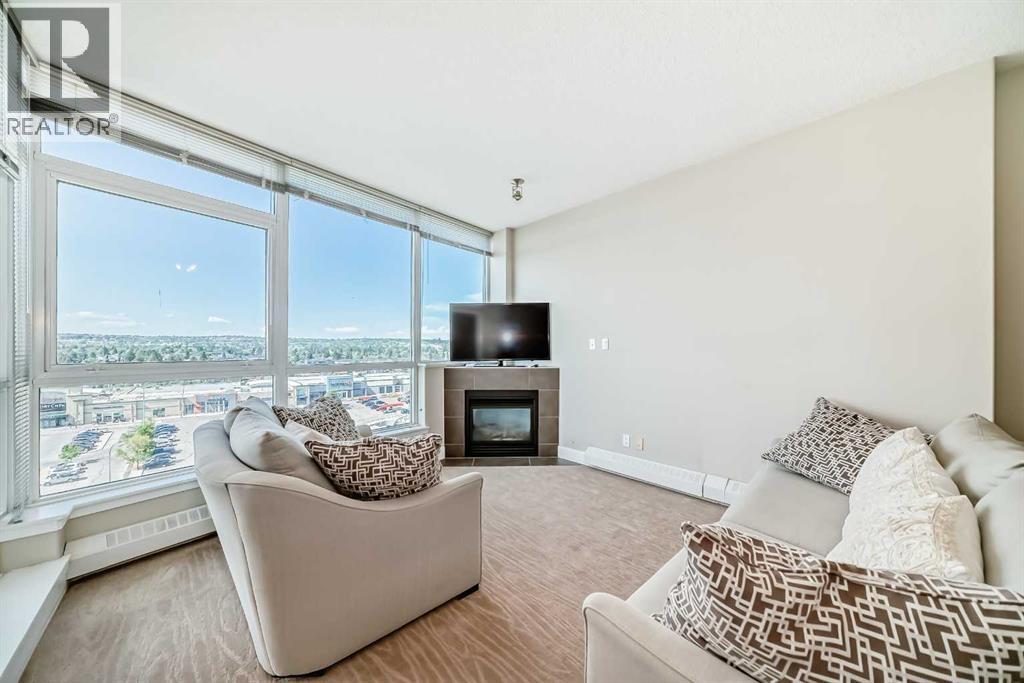 77 Spruce Place Property Photo 6