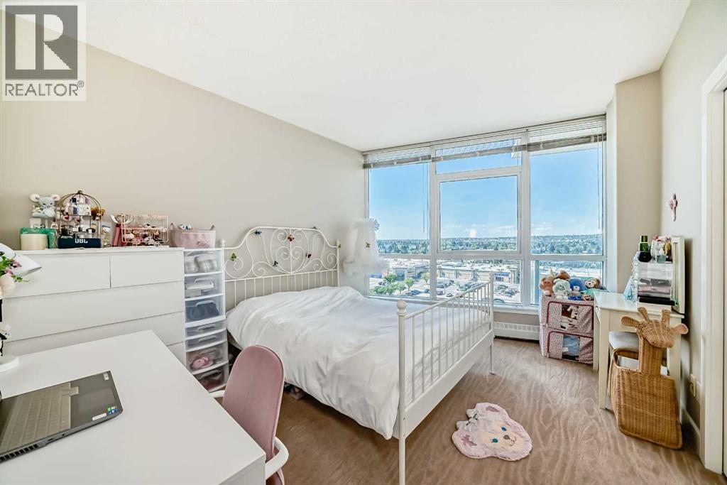 77 Spruce Place Property Photo 11