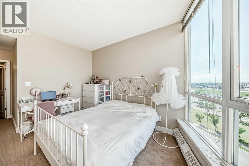 77 Spruce Place Property Photo 13