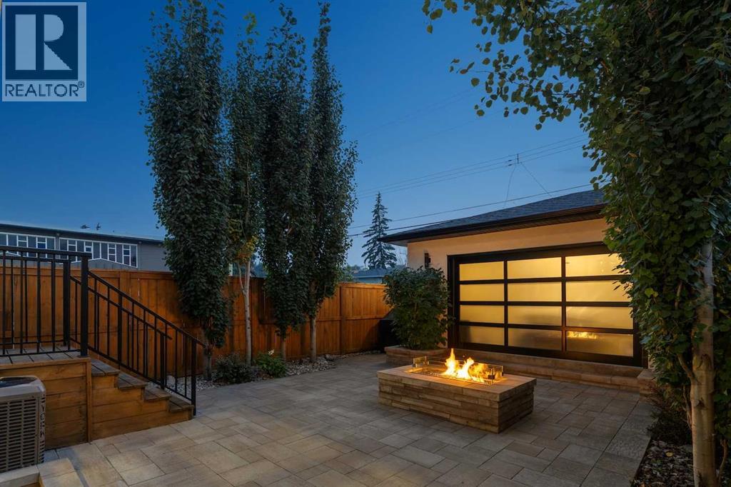 2629 32 Street Property Photo 2