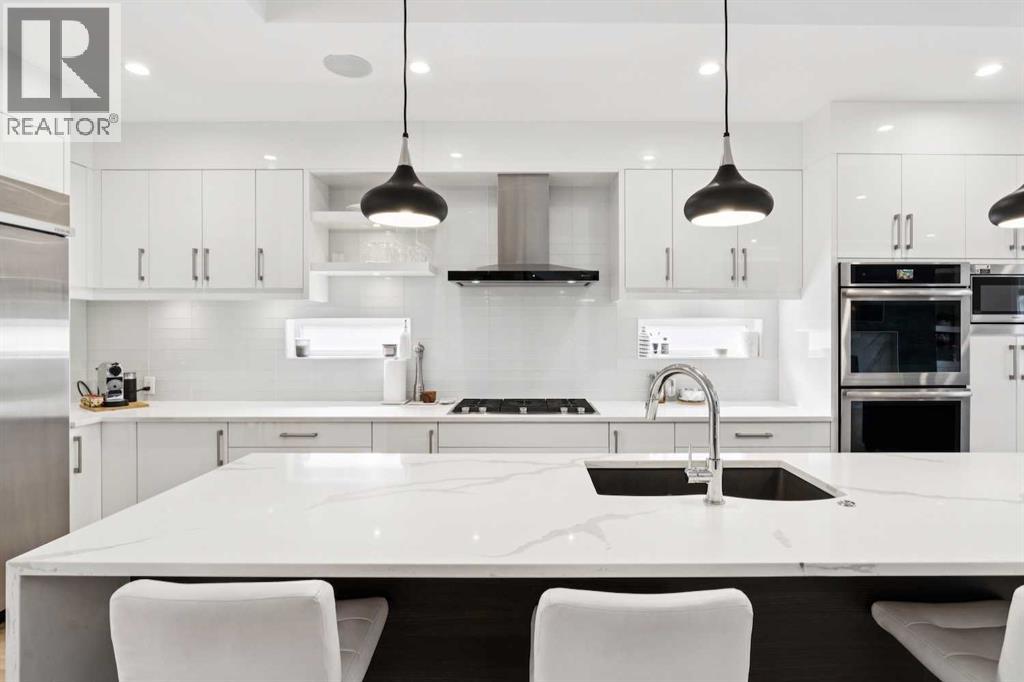 2629 32 Street Property Photo 10