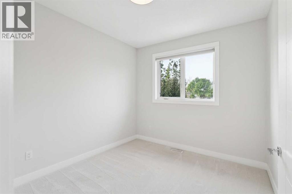 2629 32 Street Property Photo 24