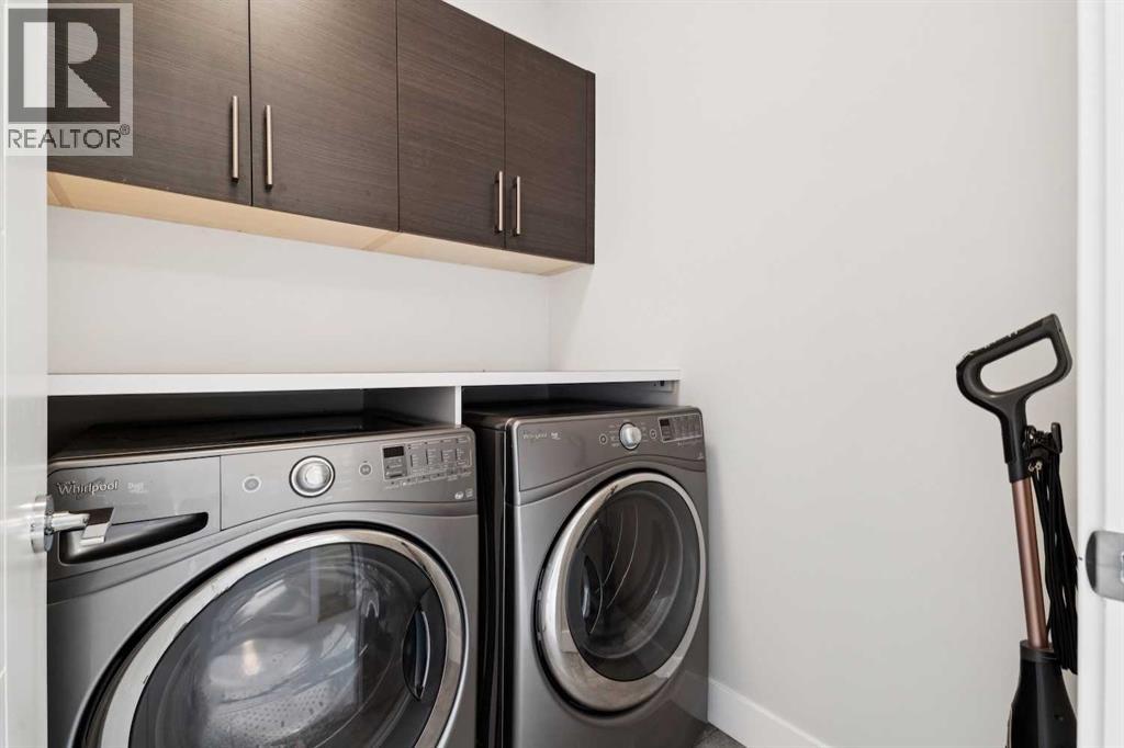 2629 32 Street Property Photo 27