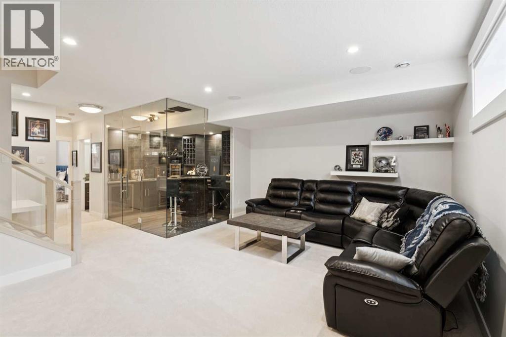 2629 32 Street Property Photo 31