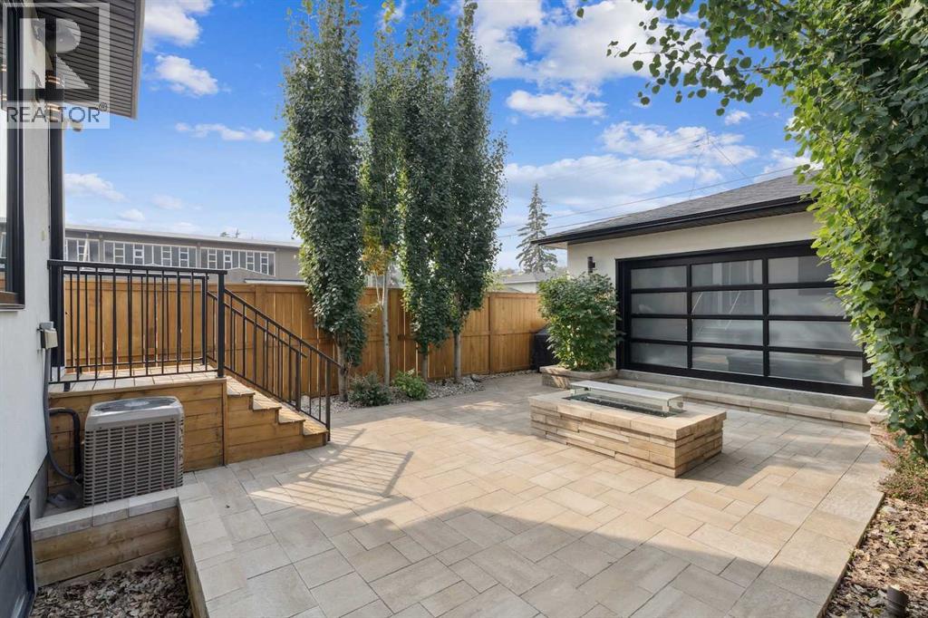 2629 32 Street Property Photo 40