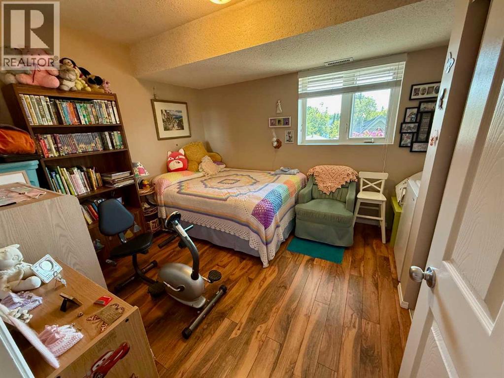 4816 50 Avenue Property Photo 16