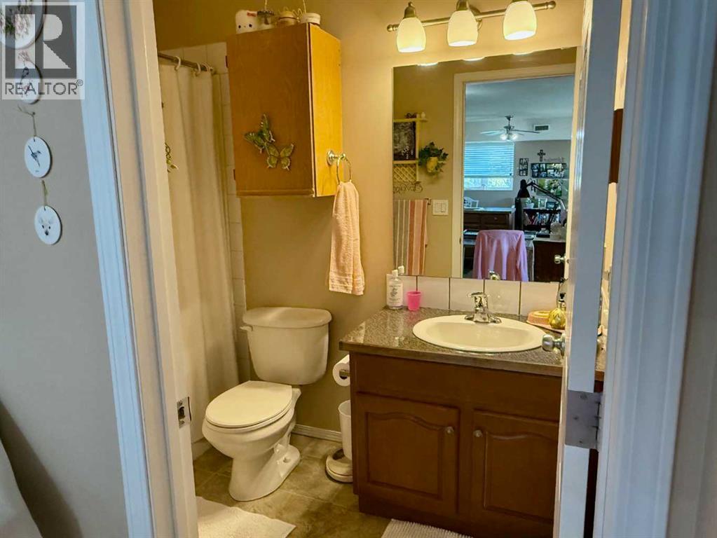 4816 50 Avenue Property Photo 20