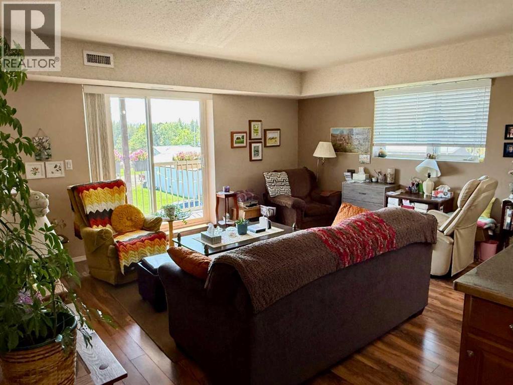 4816 50 Avenue Property Photo 21