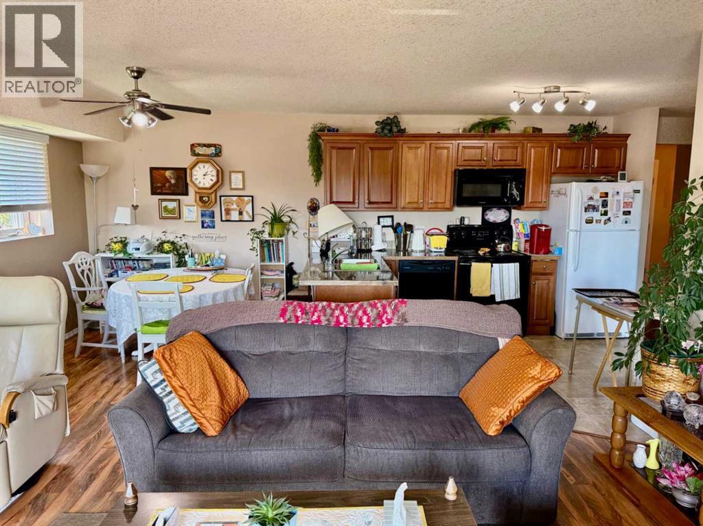 4816 50 Avenue Property Photo 22