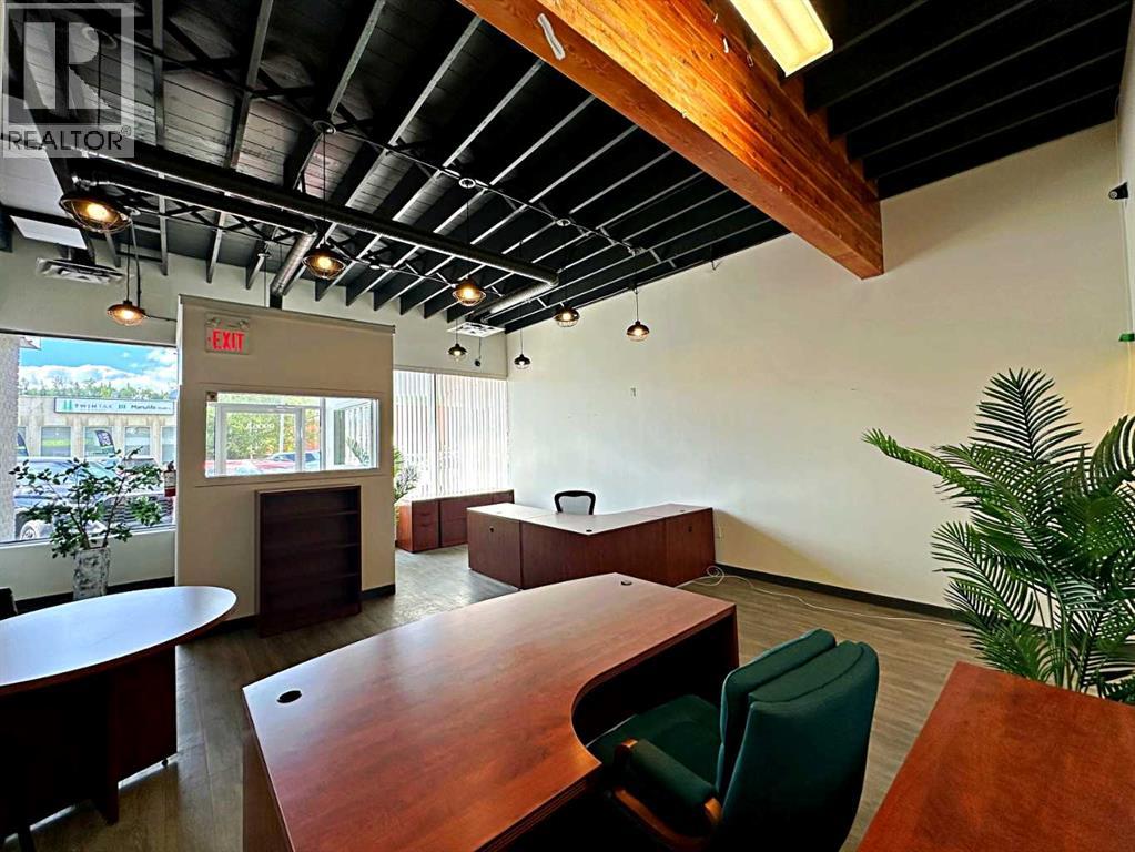 9906 Franklin Avenue Property Photo 11