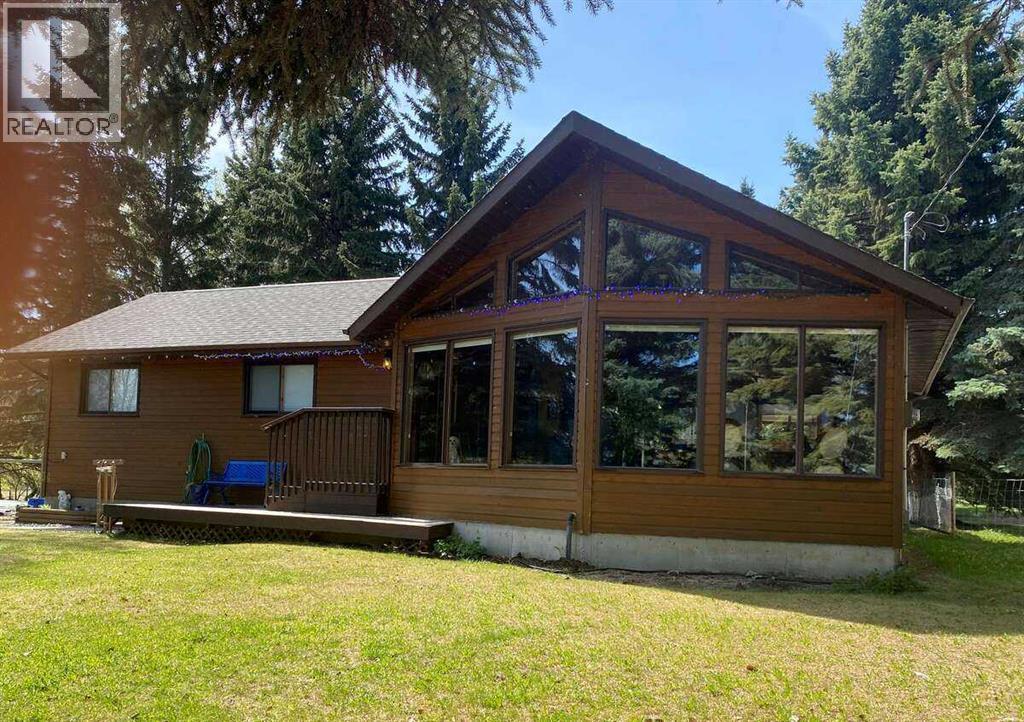 34 Lakeshore Drive Property Photo 1