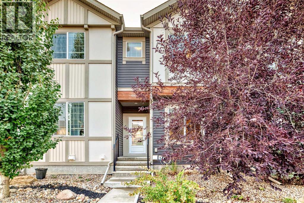 610 Hillcrest Road SW Property Photo 1