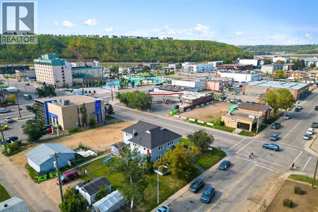 10015 Main Street Property Photo 6