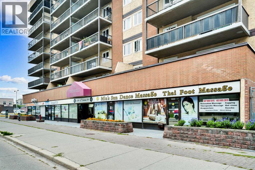 1330 12 Avenue Sw Property Photo 2