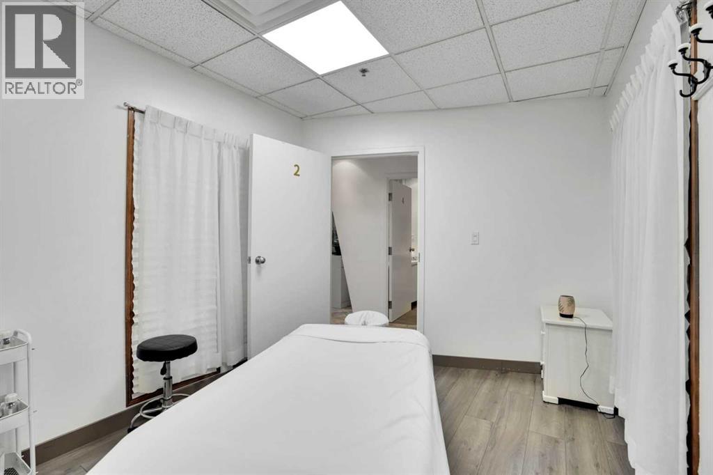 1330 12 Avenue Sw Property Photo 13