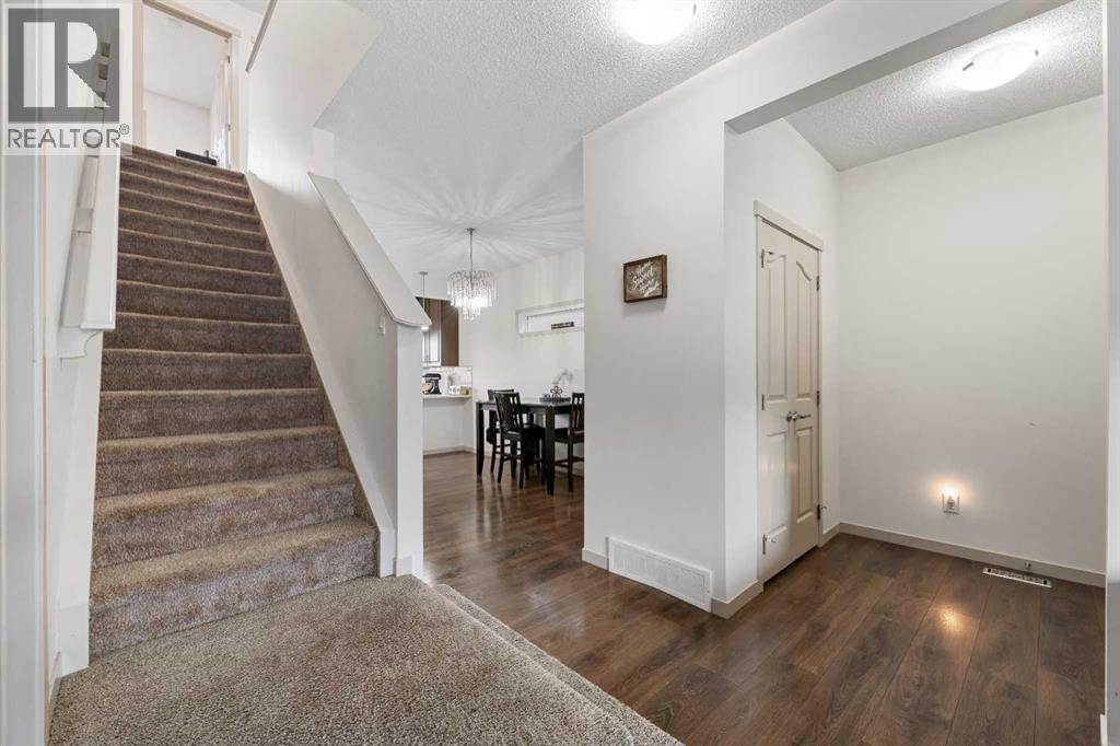 107 Masters Heights Se Property Photo 5