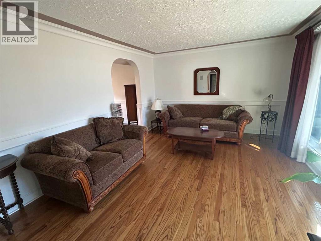 65 Pamely Avenue Property Photo 5