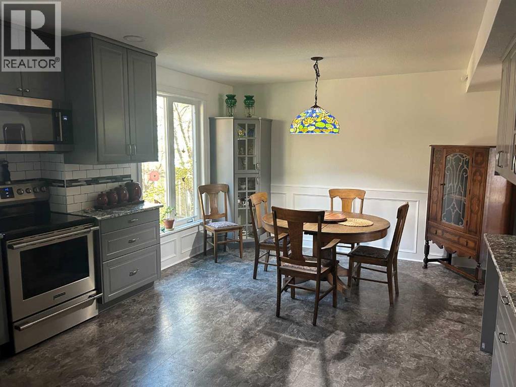 65 Pamely Avenue Property Photo 9