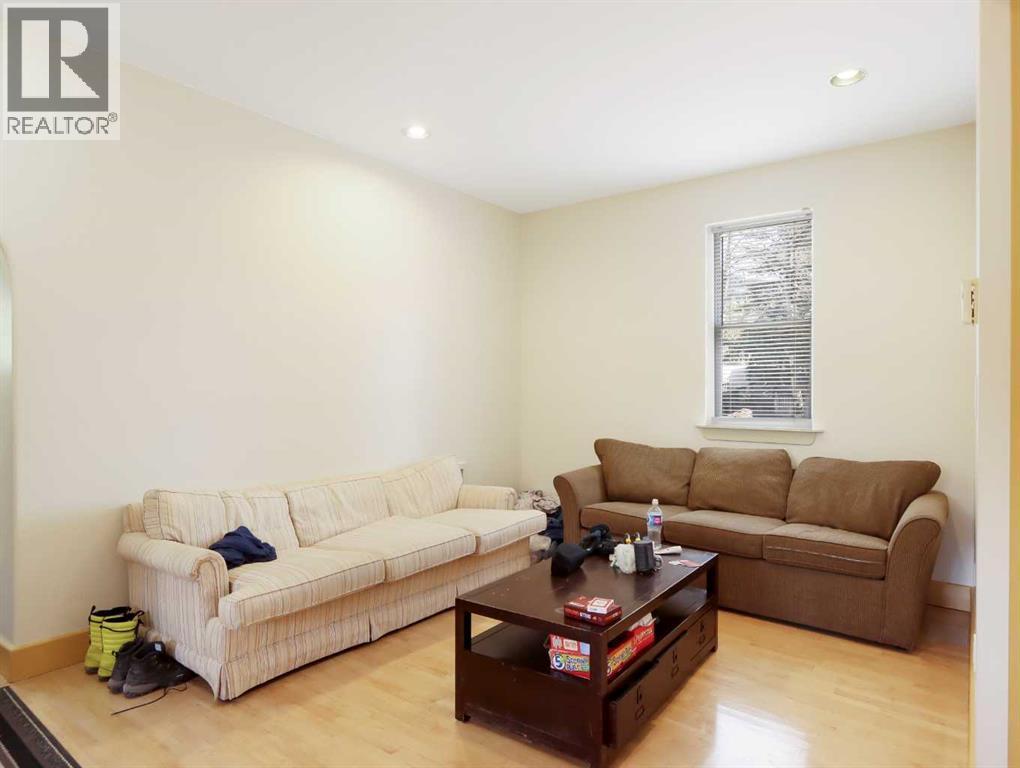 228 17th Street Property Photo 6