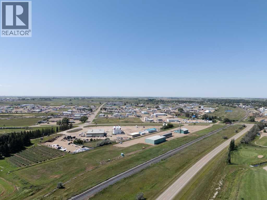 184075 7 Street E Property Photo 11