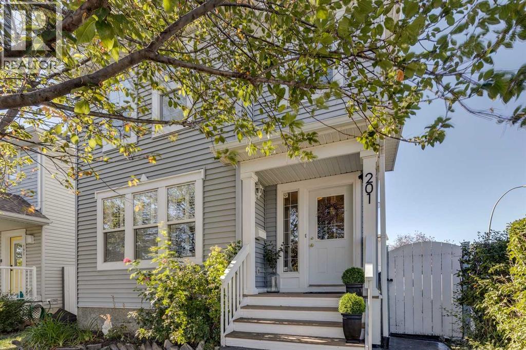 201 Citadel Forest Close NW Property Photo 1