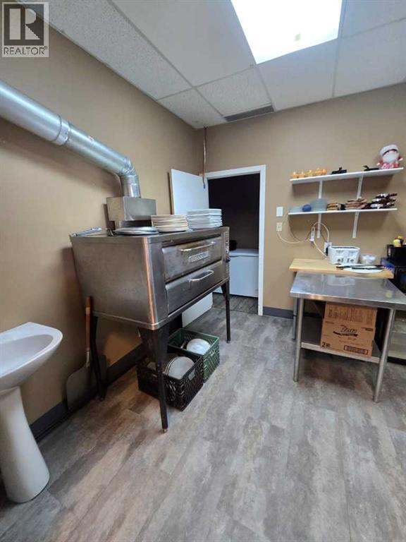 16 White Avenue Property Photo 10