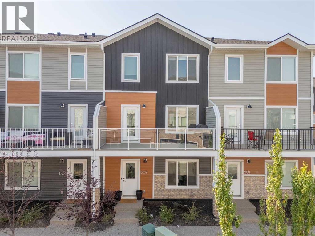 602, 335 Creekside Boulevard SW Property Photo 1