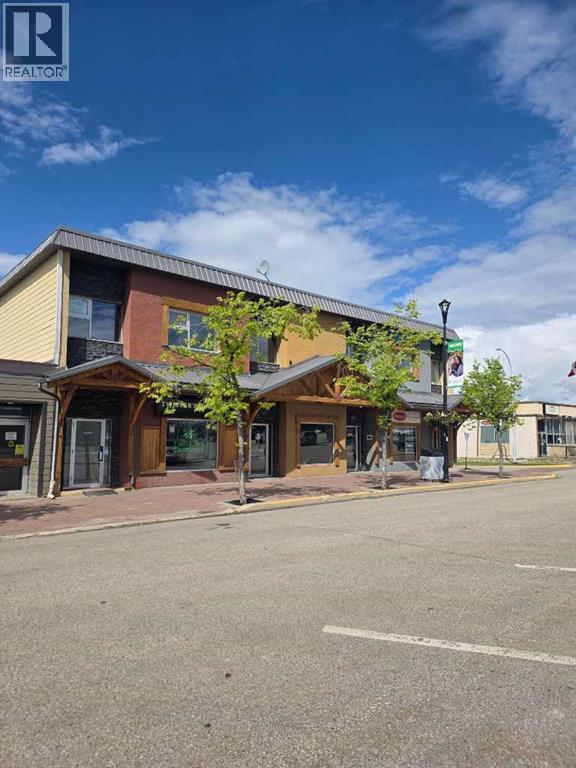 1800 Pine Plaza Property Photo 1