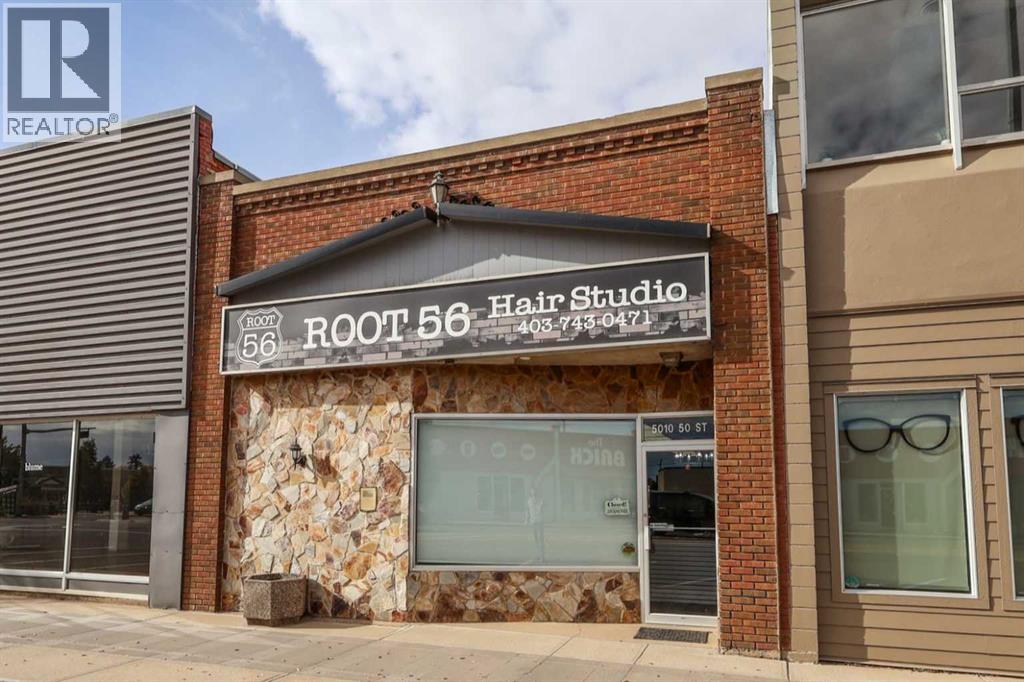 5010 50 Street Property Photo 1