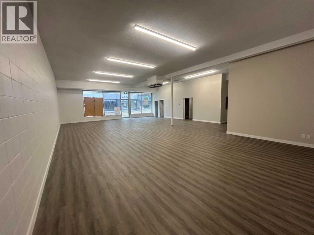4711 49 Avenue Property Photo 5