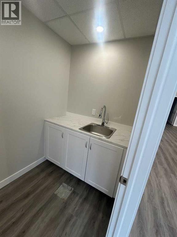 4711 49 Avenue Property Photo 7