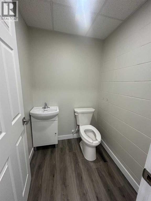 4711 49 Avenue Property Photo 9