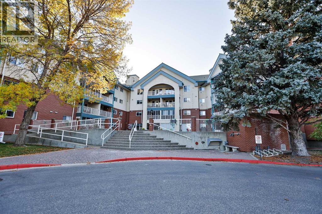 20 3 Street Property Photo 1