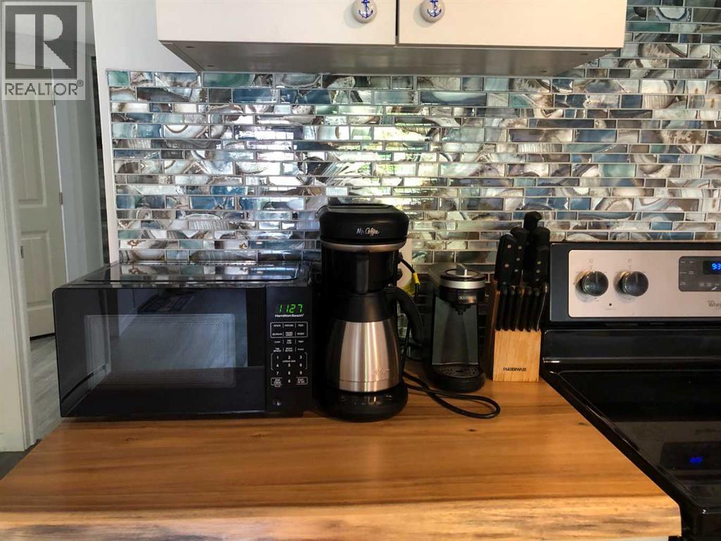 A2264380 Property Photo 40
