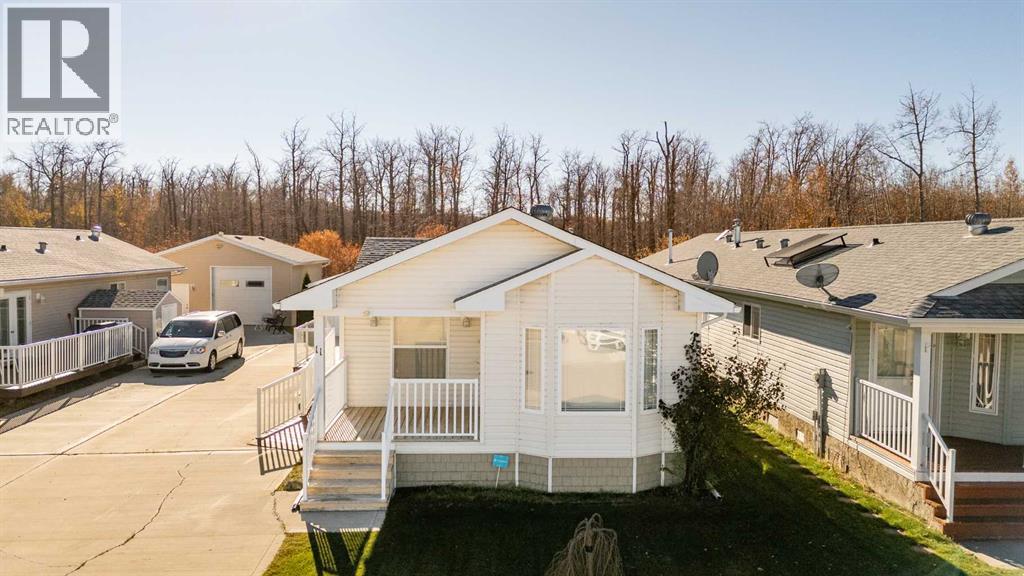 11 Baywood Link Property Photo 2