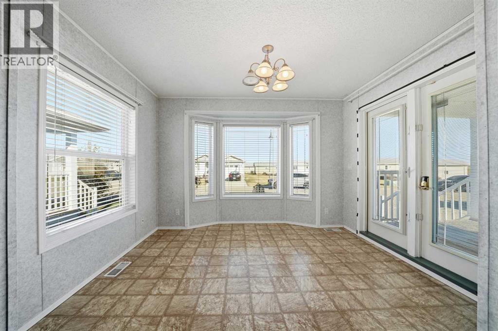 11 Baywood Link Property Photo 5