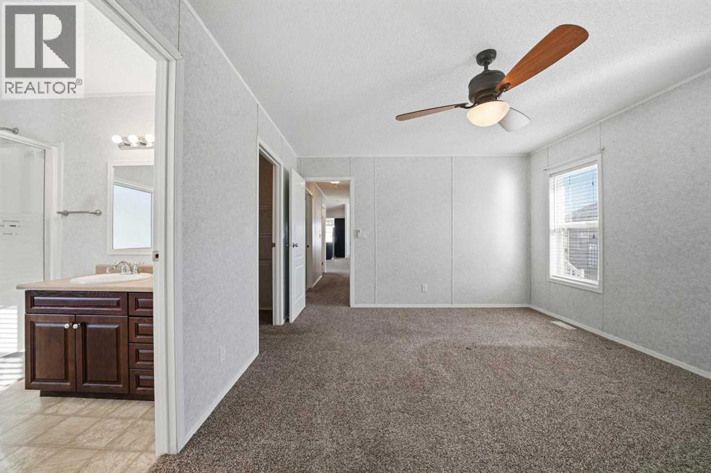 11 Baywood Link Property Photo 14